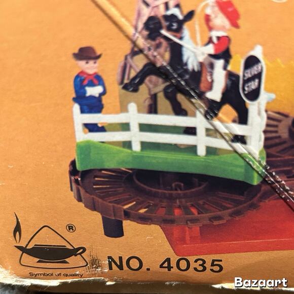 1970’s Woolworth’s Silver Star Express Battery Power Flip Train Set *READ* - Picture 7 of 8